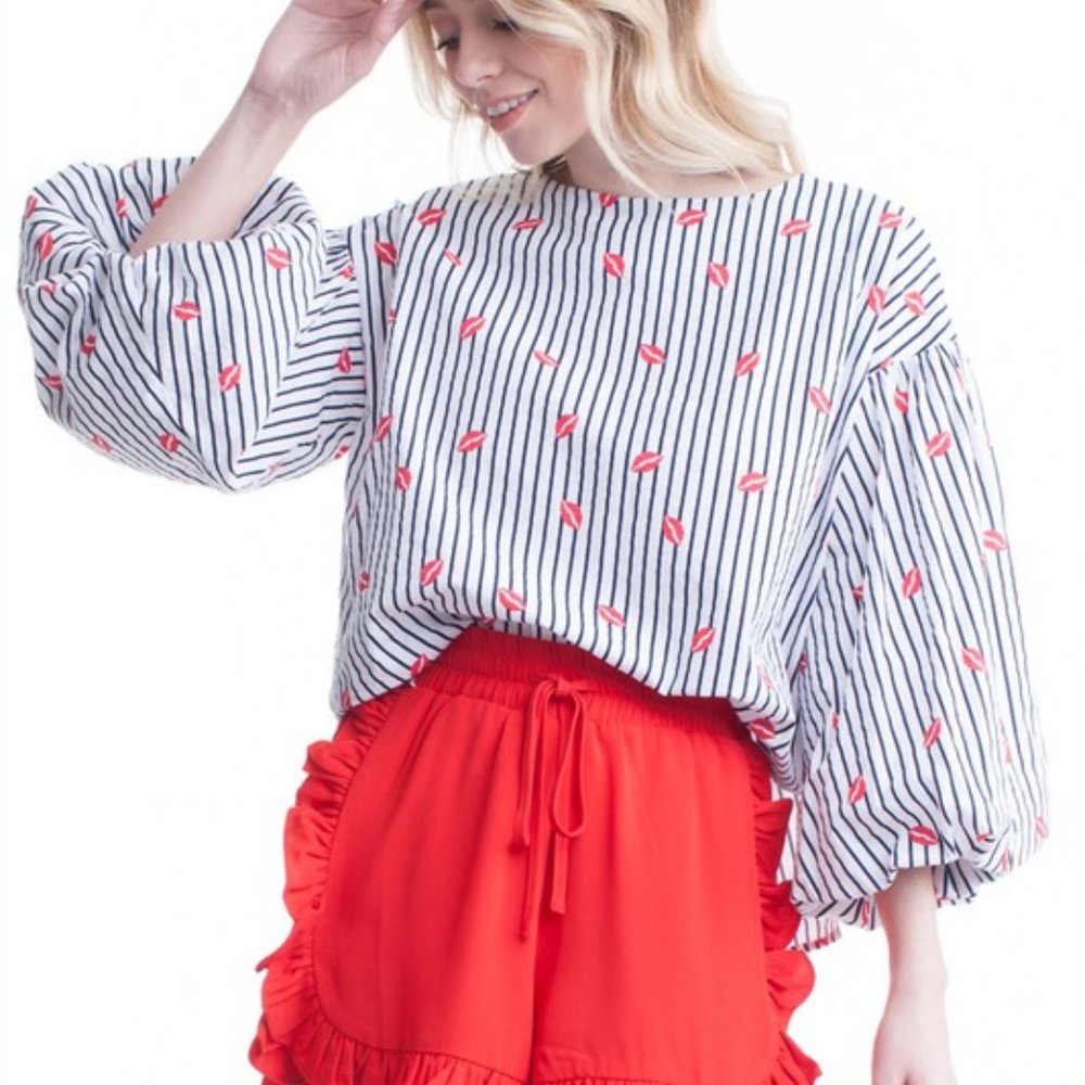 STRIPED LIP KISS PUFF SLEEVE  LOOSE FIT TOP